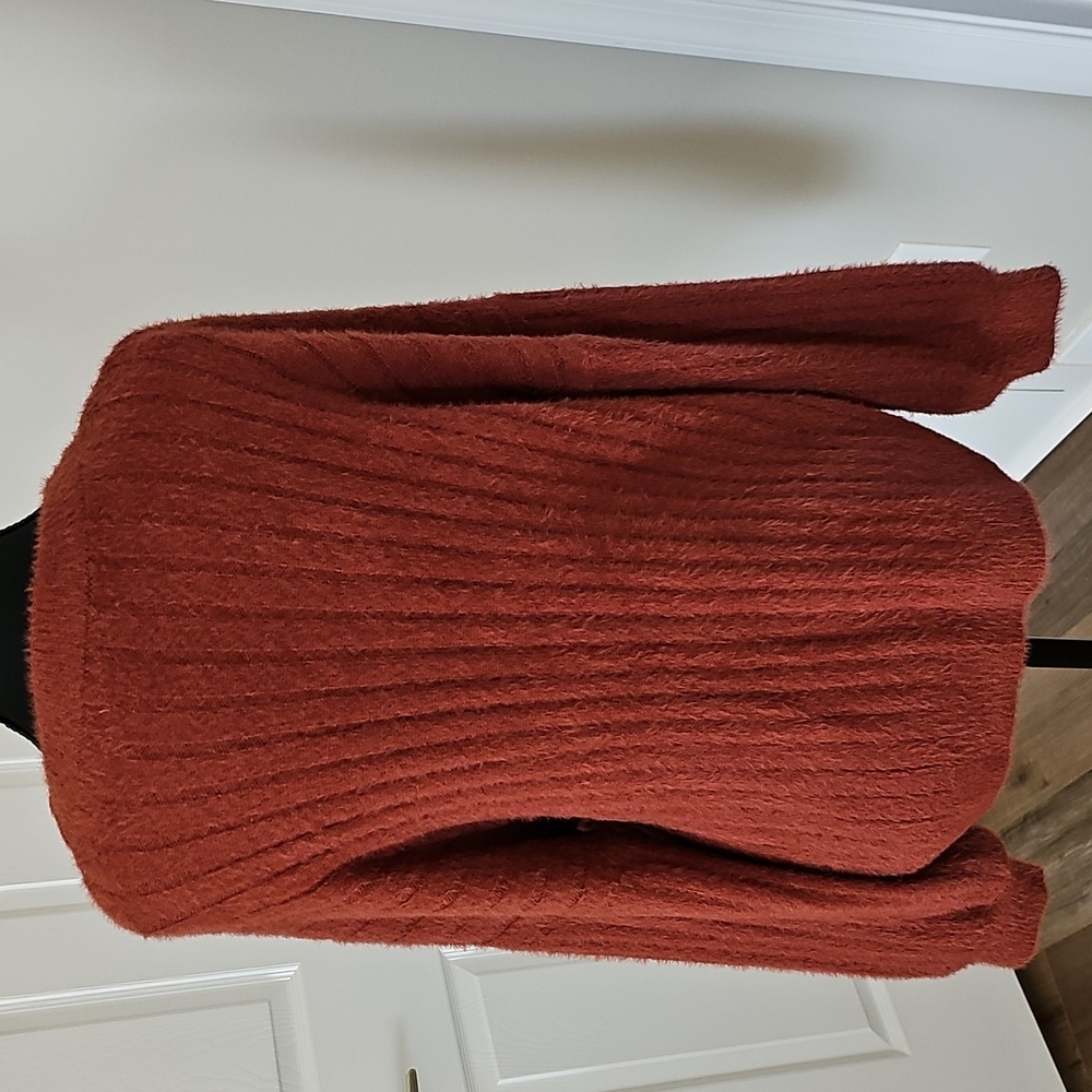 Sweater - Picture 9 of 16